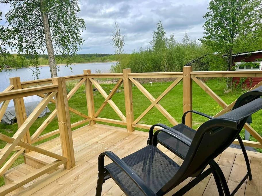 Mysig Stuga Med Sjoetomt, Naera Jaervsoebacken Exterior foto